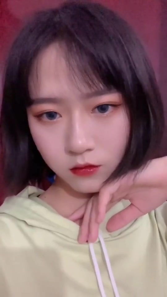 #搞笑趣事#单挑眉多练练就会了